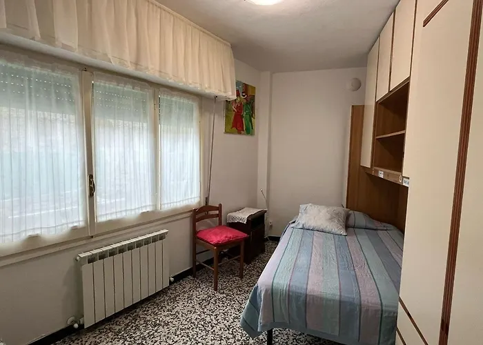 Piano Terra Con Giardino Apartman Moneglia