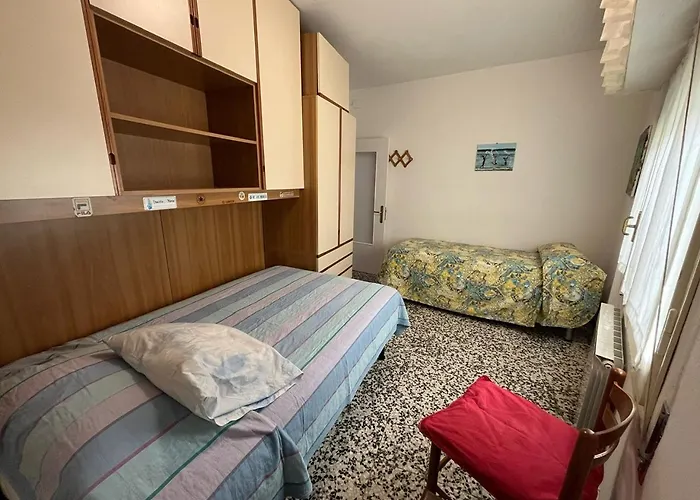 Piano Terra Con Giardino * Moneglia