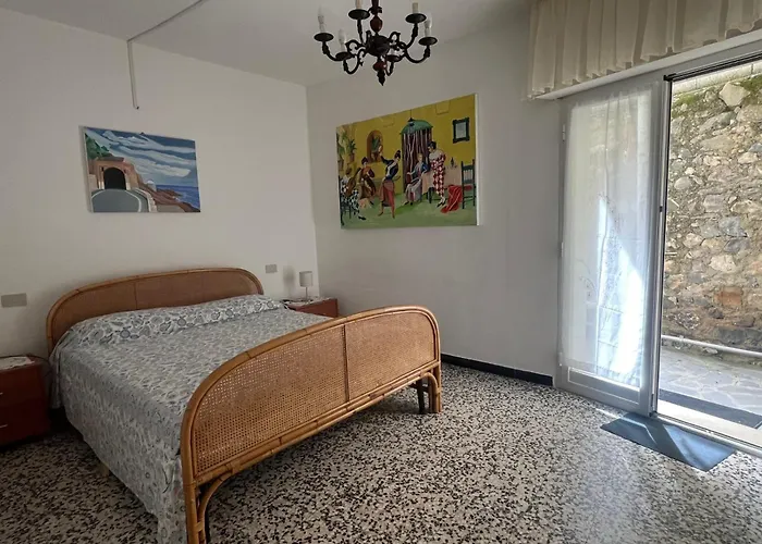 Apartman Piano Terra Con Giardino Moneglia