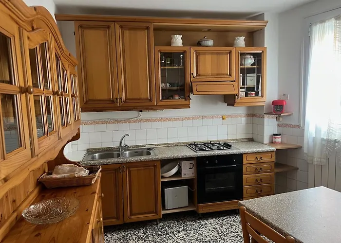 Apartman Piano Terra Con Giardino